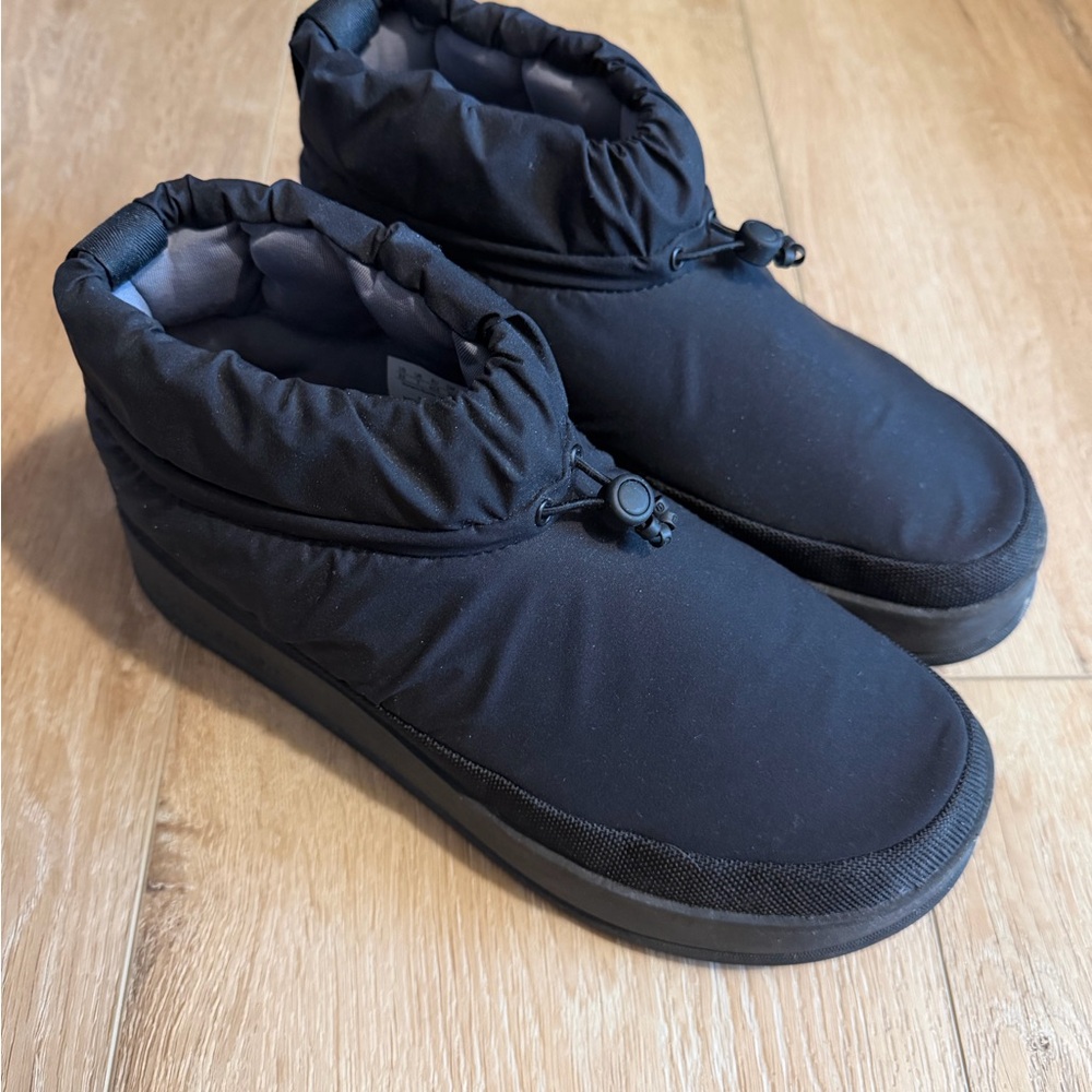 Lululemon wunder puff mini boot size 8.5